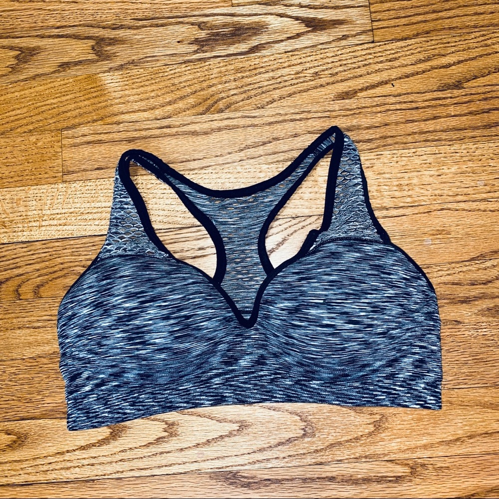 VS PINK Unlined Push Up Bra